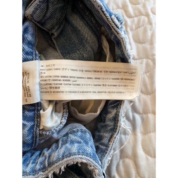 Hollister Women’s Size 24/27 0 Blue Distressed Curvy High Rise Mom Jeans Stretch - Picture 4 of 9